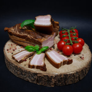 Boczek wędzony parzony z mięsa wieprzowego