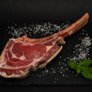 Stek z Antrykotu z kością żebrową (Tomahawk Steak) sezonowany (1 kg)